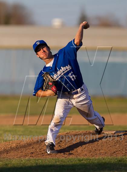 Thumbnail 3 in Escalon @ Sierra photogallery.