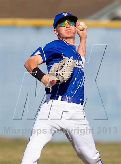 Thumbnail 2 in Escalon @ Sierra photogallery.