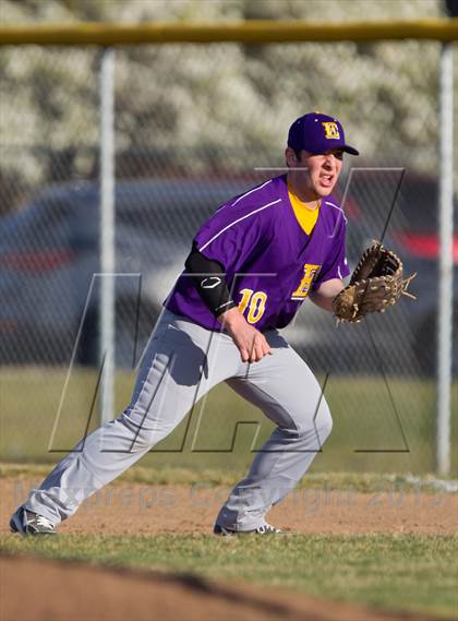 Thumbnail 1 in Escalon @ Sierra photogallery.