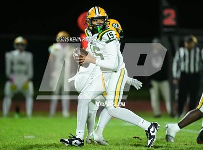 Thumbnail 3 in New London @ North Haven photogallery.