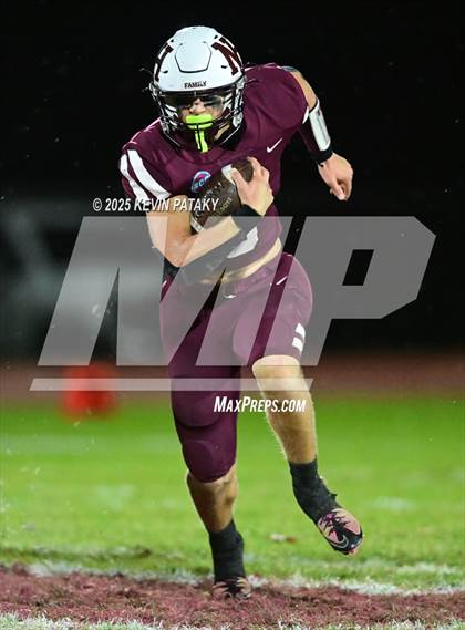 Thumbnail 2 in New London @ North Haven photogallery.