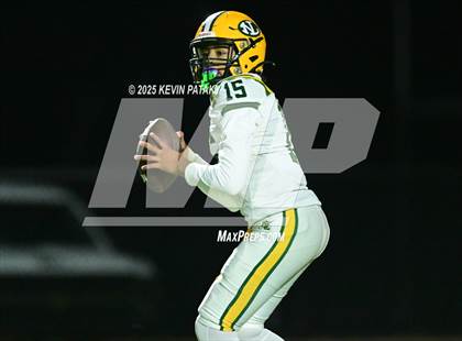 Thumbnail 3 in New London @ North Haven photogallery.