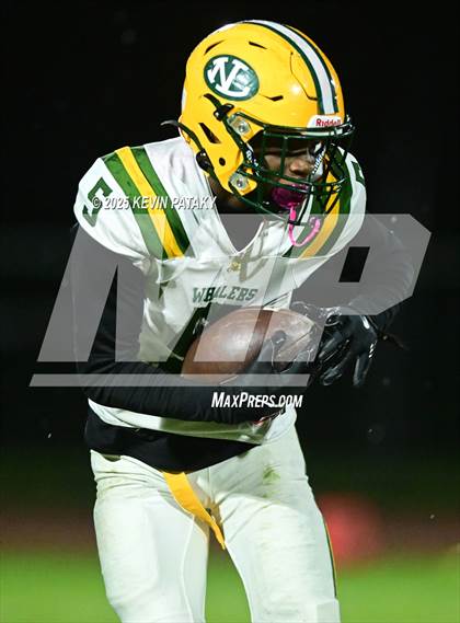 Thumbnail 3 in New London @ North Haven photogallery.