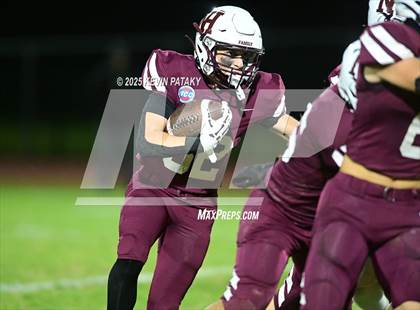 Thumbnail 3 in New London @ North Haven photogallery.