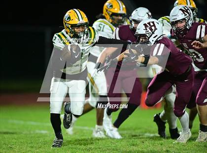 Thumbnail 3 in New London @ North Haven photogallery.