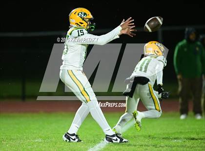 Thumbnail 1 in New London @ North Haven photogallery.