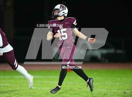 Thumbnail 3 in New London @ North Haven photogallery.