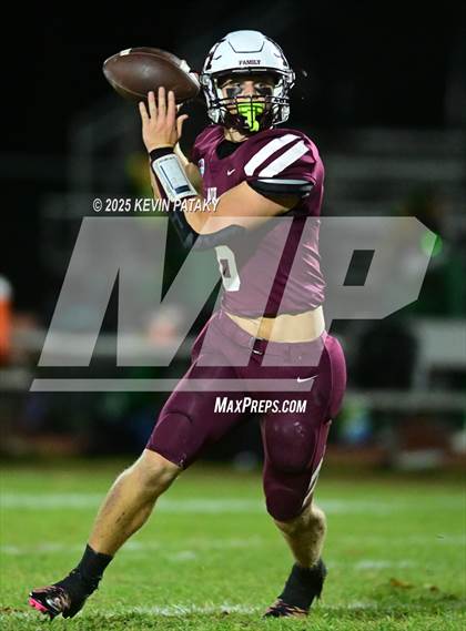 Thumbnail 2 in New London @ North Haven photogallery.