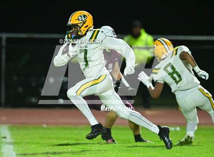 Thumbnail 3 in New London @ North Haven photogallery.