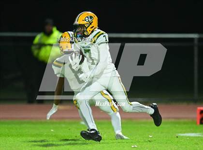 Thumbnail 1 in New London @ North Haven photogallery.