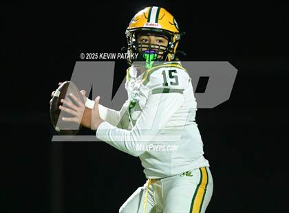 Thumbnail 1 in New London @ North Haven photogallery.