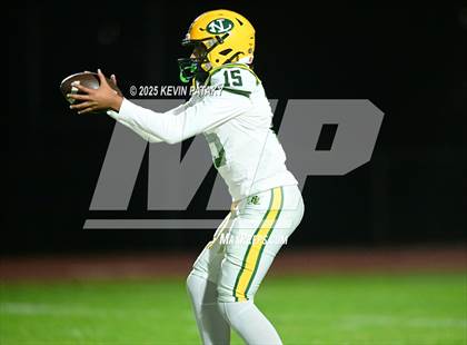 Thumbnail 3 in New London @ North Haven photogallery.