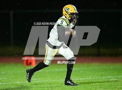 Thumbnail 3 in New London @ North Haven photogallery.