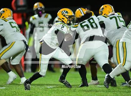 Thumbnail 3 in New London @ North Haven photogallery.