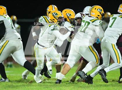 Thumbnail 1 in New London @ North Haven photogallery.