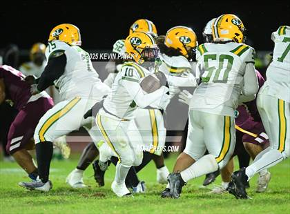 Thumbnail 3 in New London @ North Haven photogallery.