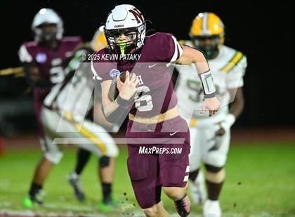 Thumbnail 3 in New London @ North Haven photogallery.