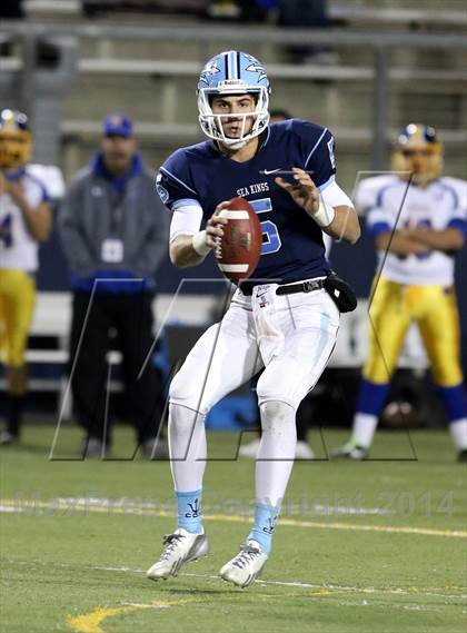 Thumbnail 2 in Corona del Mar vs. Nordhoff (CIF SoCal Regional D3 Final) photogallery.