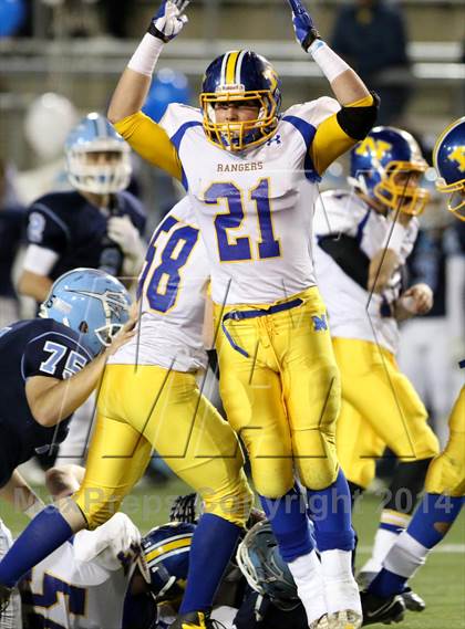 Thumbnail 3 in Corona del Mar vs. Nordhoff (CIF SoCal Regional D3 Final) photogallery.