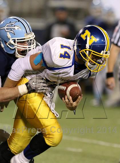 Thumbnail 3 in Corona del Mar vs. Nordhoff (CIF SoCal Regional D3 Final) photogallery.