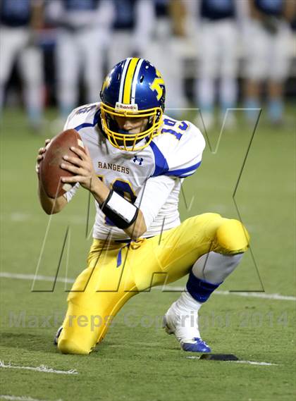 Thumbnail 1 in Corona del Mar vs. Nordhoff (CIF SoCal Regional D3 Final) photogallery.