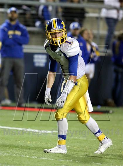 Thumbnail 3 in Corona del Mar vs. Nordhoff (CIF SoCal Regional D3 Final) photogallery.