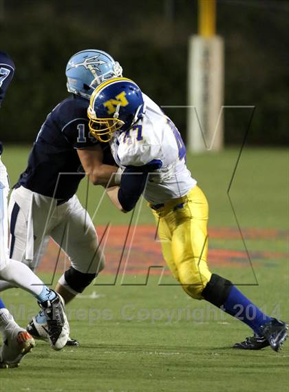 Thumbnail 3 in Corona del Mar vs. Nordhoff (CIF SoCal Regional D3 Final) photogallery.