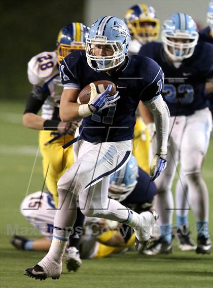 Thumbnail 3 in Corona del Mar vs. Nordhoff (CIF SoCal Regional D3 Final) photogallery.