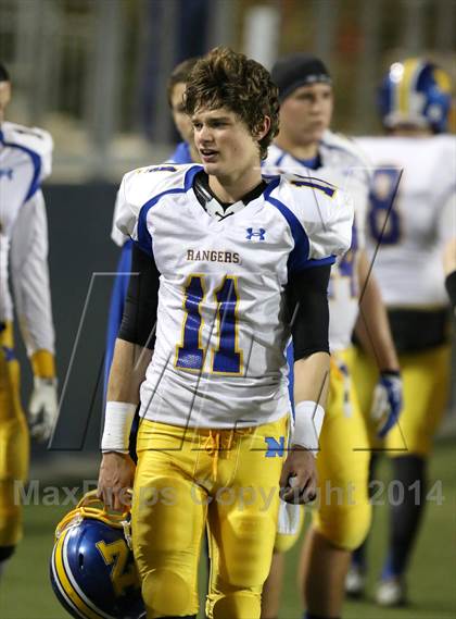 Thumbnail 1 in Corona del Mar vs. Nordhoff (CIF SoCal Regional D3 Final) photogallery.