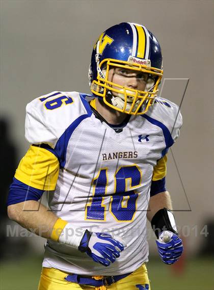 Thumbnail 3 in Corona del Mar vs. Nordhoff (CIF SoCal Regional D3 Final) photogallery.