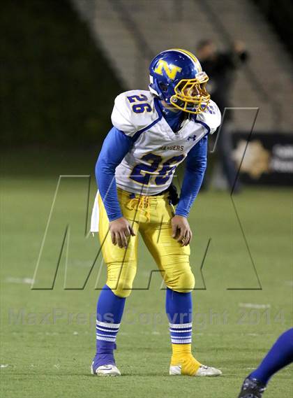 Thumbnail 3 in Corona del Mar vs. Nordhoff (CIF SoCal Regional D3 Final) photogallery.