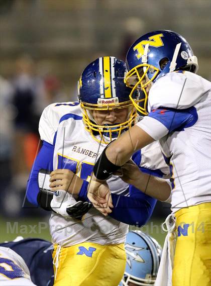 Thumbnail 2 in Corona del Mar vs. Nordhoff (CIF SoCal Regional D3 Final) photogallery.