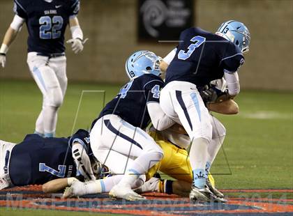 Thumbnail 1 in Corona del Mar vs. Nordhoff (CIF SoCal Regional D3 Final) photogallery.