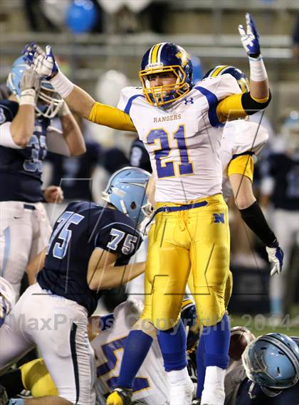 Thumbnail 1 in Corona del Mar vs. Nordhoff (CIF SoCal Regional D3 Final) photogallery.