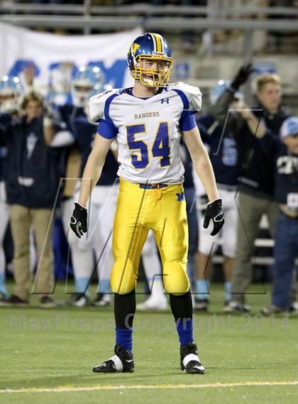 Thumbnail 3 in Corona del Mar vs. Nordhoff (CIF SoCal Regional D3 Final) photogallery.