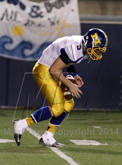 Thumbnail 1 in Corona del Mar vs. Nordhoff (CIF SoCal Regional D3 Final) photogallery.