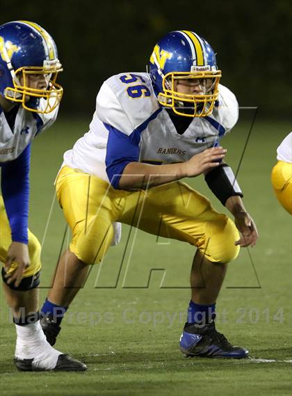 Thumbnail 3 in Corona del Mar vs. Nordhoff (CIF SoCal Regional D3 Final) photogallery.