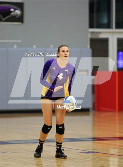 Thumbnail 3 in Troy vs Avondale (MHSAA District Quarterfinal) photogallery.