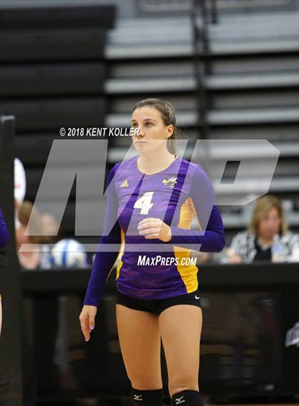 Thumbnail 1 in Troy vs Avondale (MHSAA District Quarterfinal) photogallery.