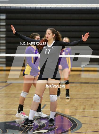 Thumbnail 2 in Troy vs Avondale (MHSAA District Quarterfinal) photogallery.