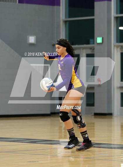 Thumbnail 3 in Troy vs Avondale (MHSAA District Quarterfinal) photogallery.