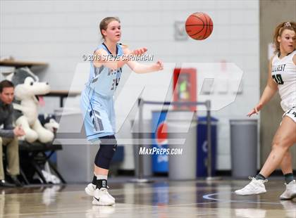 Thumbnail 3 in Hillcrest vs. Westlake (UHSAA 6A Quarter Final) photogallery.