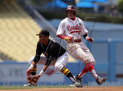 Thumbnail 2 in Cleveland vs. San Fernando (CIF LACS D1 Final) photogallery.