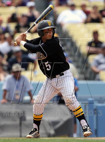 Thumbnail 1 in Cleveland vs. San Fernando (CIF LACS D1 Final) photogallery.