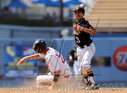 Thumbnail 1 in Cleveland vs. San Fernando (CIF LACS D1 Final) photogallery.