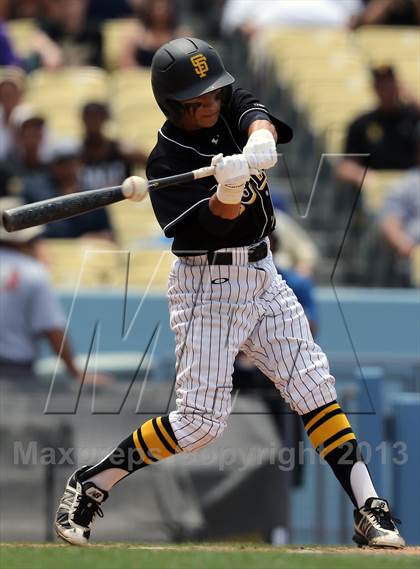 Thumbnail 3 in Cleveland vs. San Fernando (CIF LACS D1 Final) photogallery.