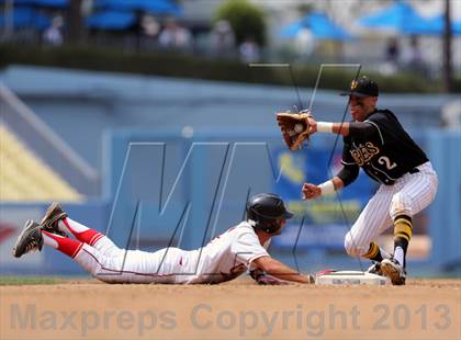 Thumbnail 1 in Cleveland vs. San Fernando (CIF LACS D1 Final) photogallery.