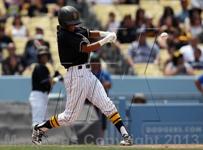 Thumbnail 2 in Cleveland vs. San Fernando (CIF LACS D1 Final) photogallery.