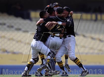 Thumbnail 1 in Cleveland vs. San Fernando (CIF LACS D1 Final) photogallery.