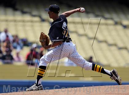 Thumbnail 1 in Cleveland vs. San Fernando (CIF LACS D1 Final) photogallery.